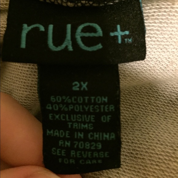 Cropped plus size hoodie - Picture 5 of 5